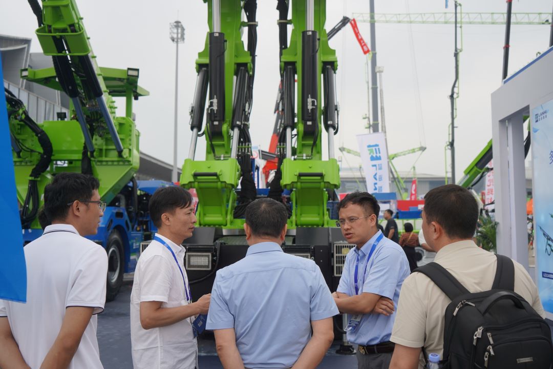 2025长沙国际工程机械展，蓝海智能的四大智能产品引爆展区(图4)